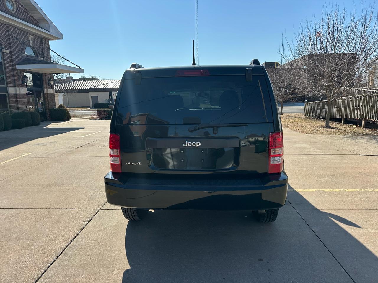 Jeep Liberty Sport 4WD 2012