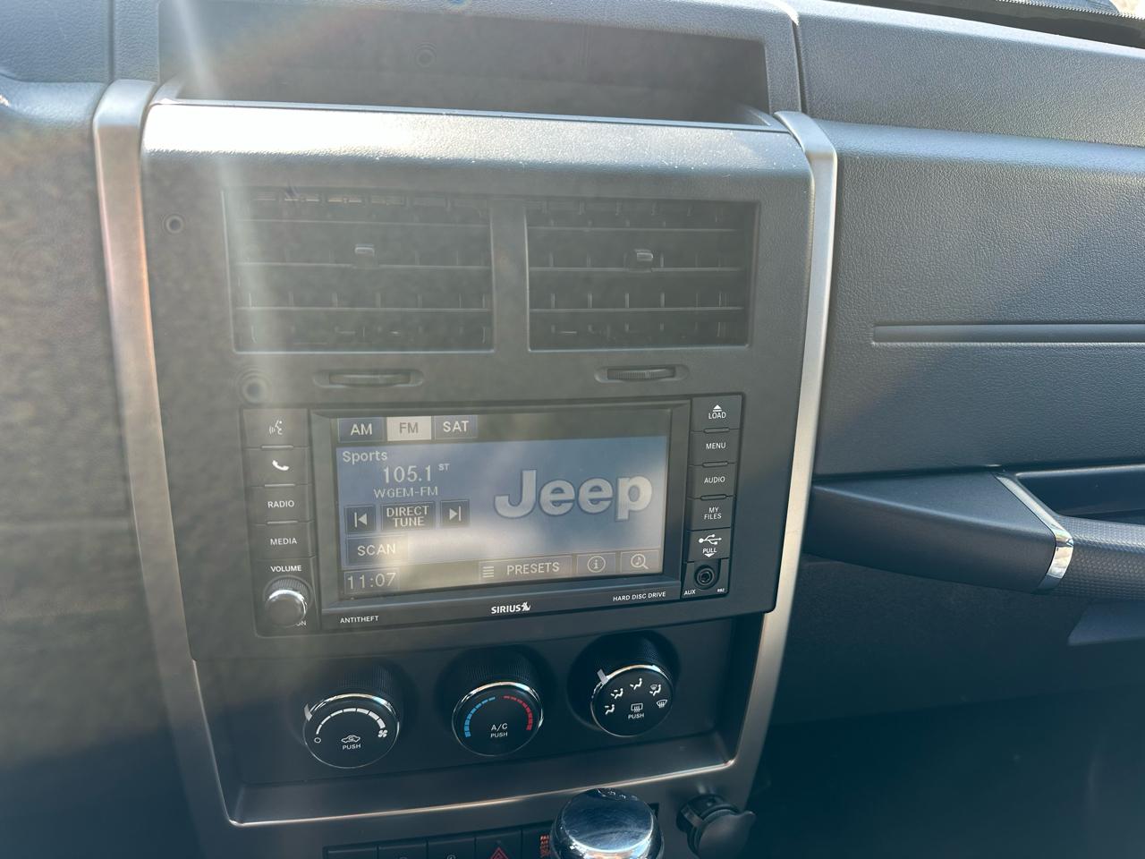 Jeep Liberty Sport 4WD 2012