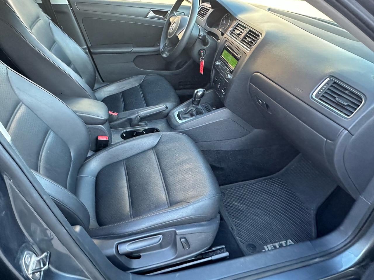 Volkswagen Jetta SE 2014