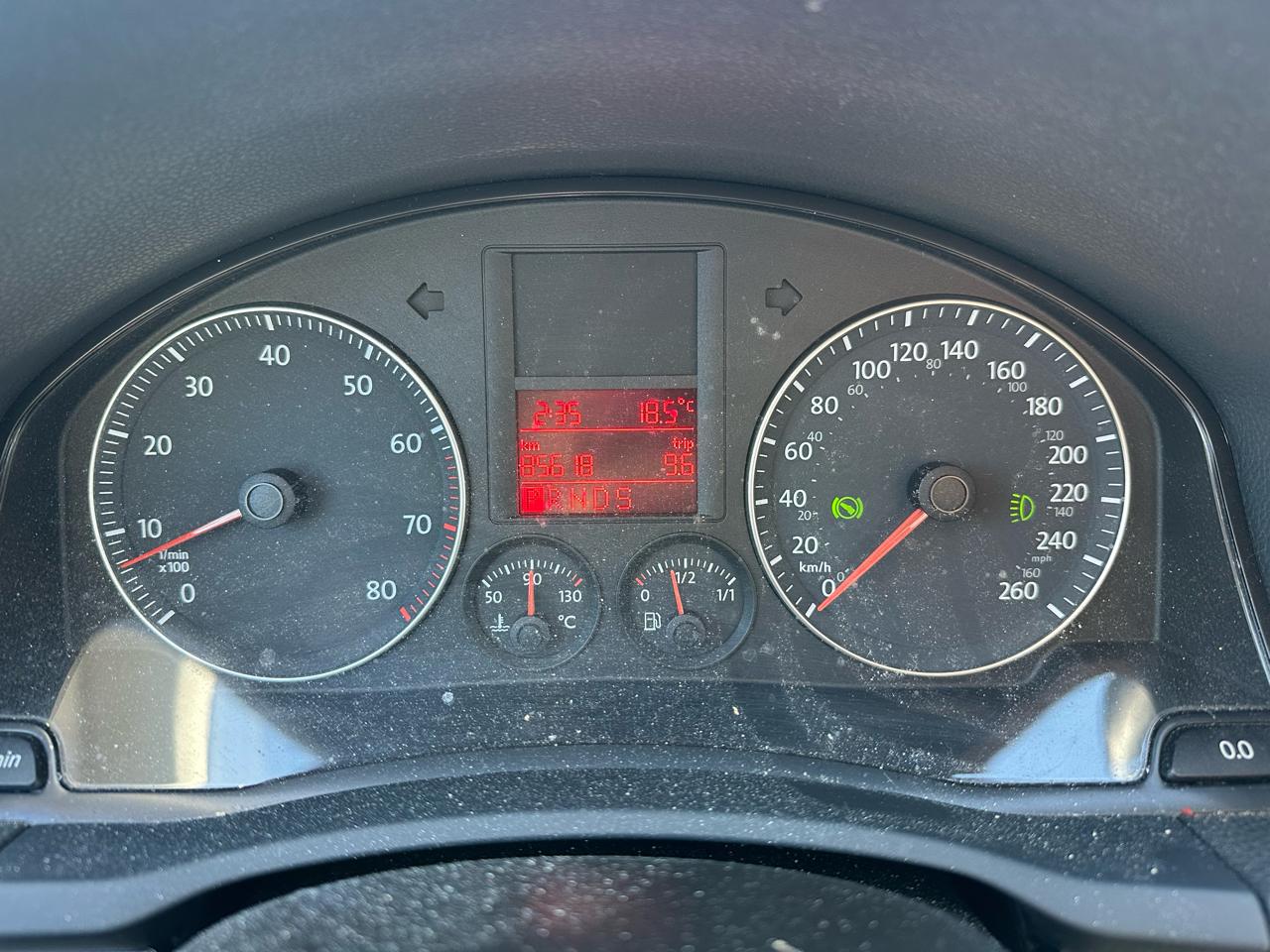 Volkswagen Rabbit 4-Door S 2009