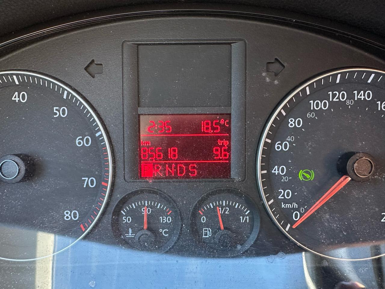 Volkswagen Rabbit 4-Door S 2009