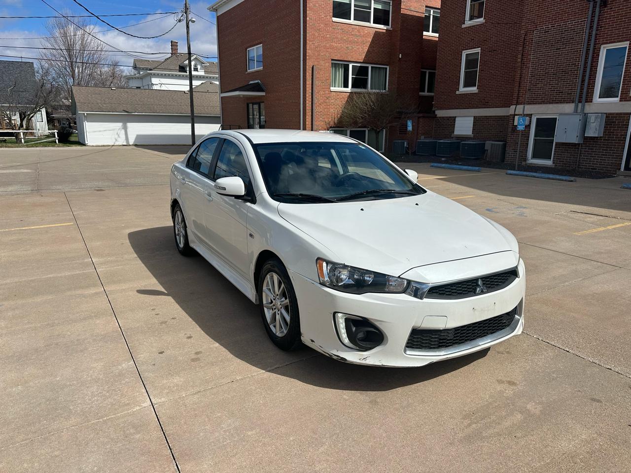 Mitsubishi Lancer ES 5M 2016