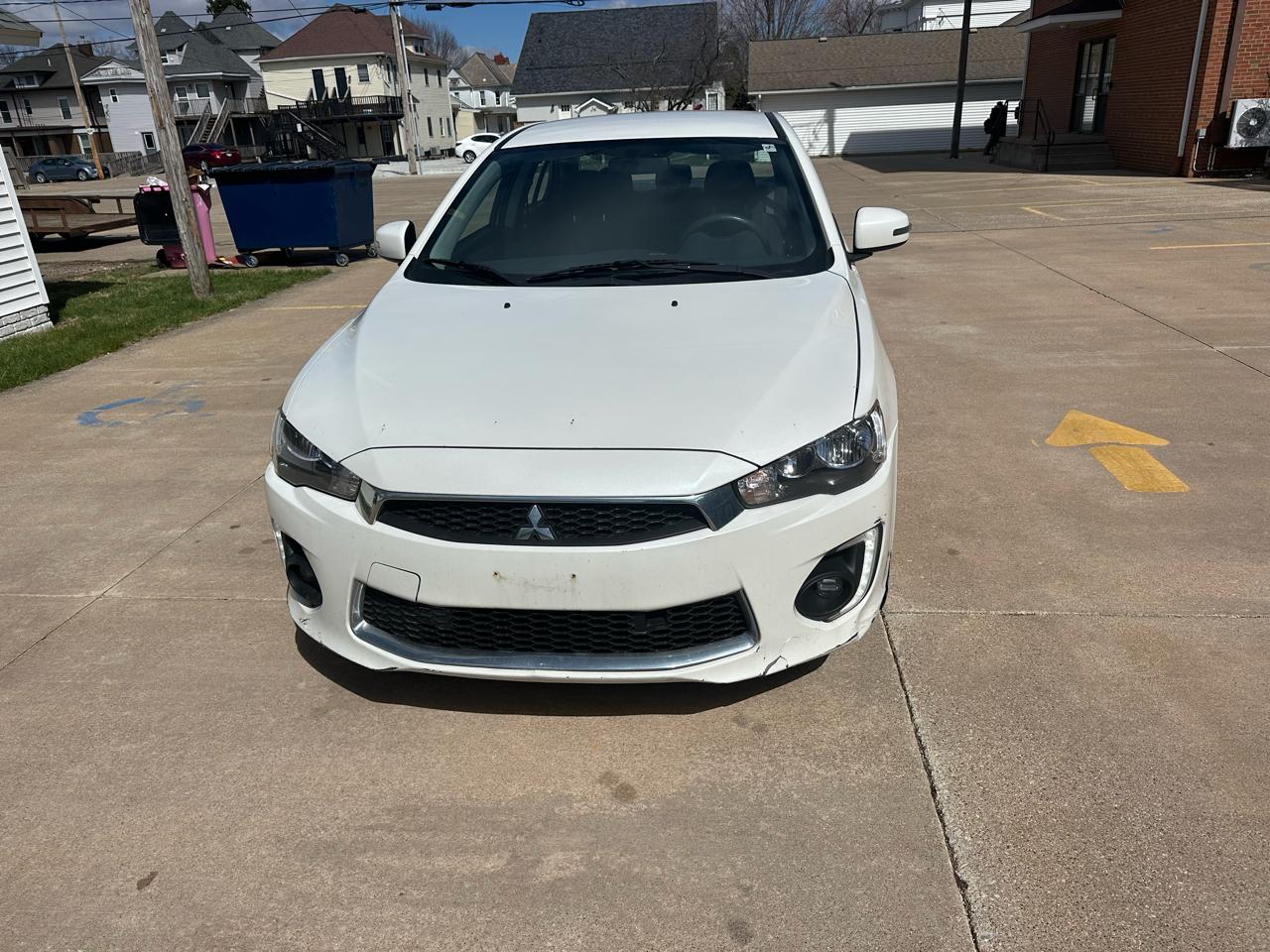 Mitsubishi Lancer ES 5M 2016