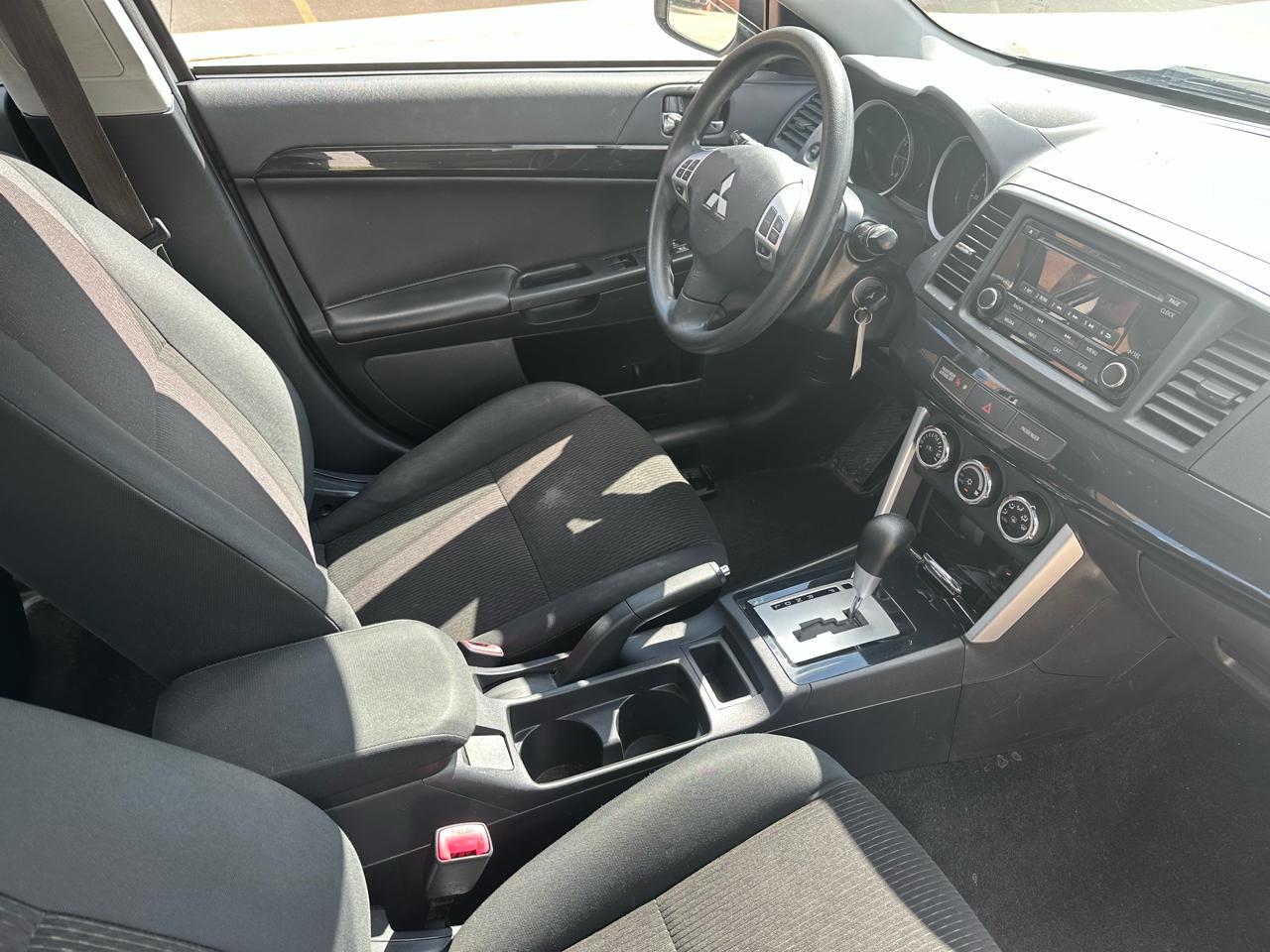 Mitsubishi Lancer ES 5M 2016