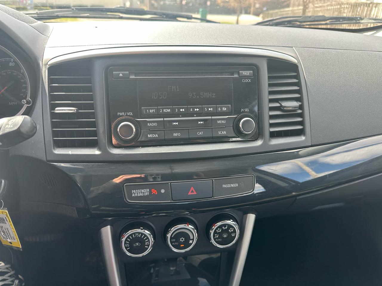 Mitsubishi Lancer ES 5M 2016