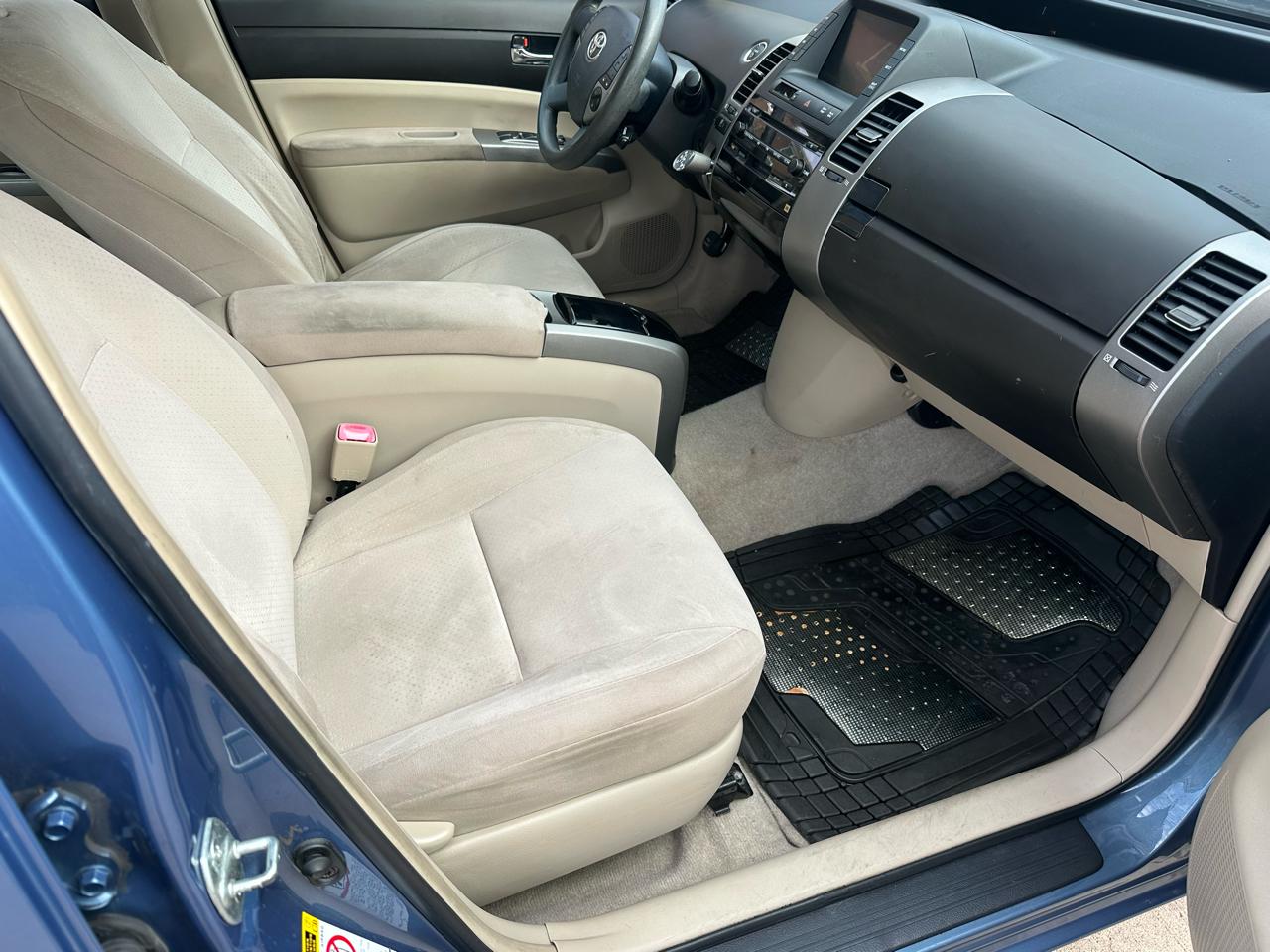 Toyota Prius 4-Door Liftback 2004