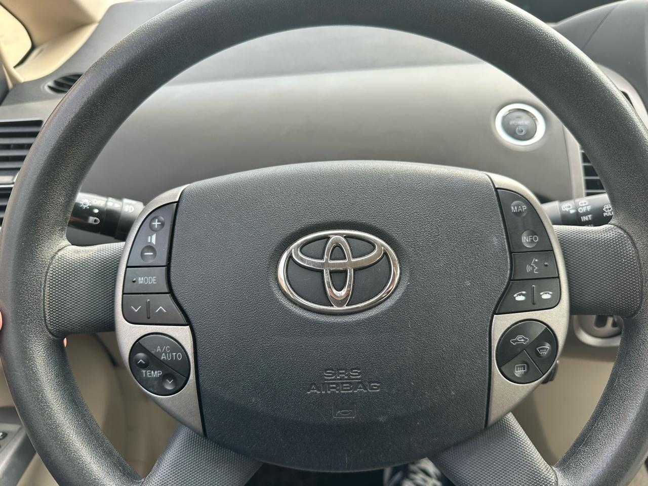 Toyota Prius 4-Door Liftback 2004