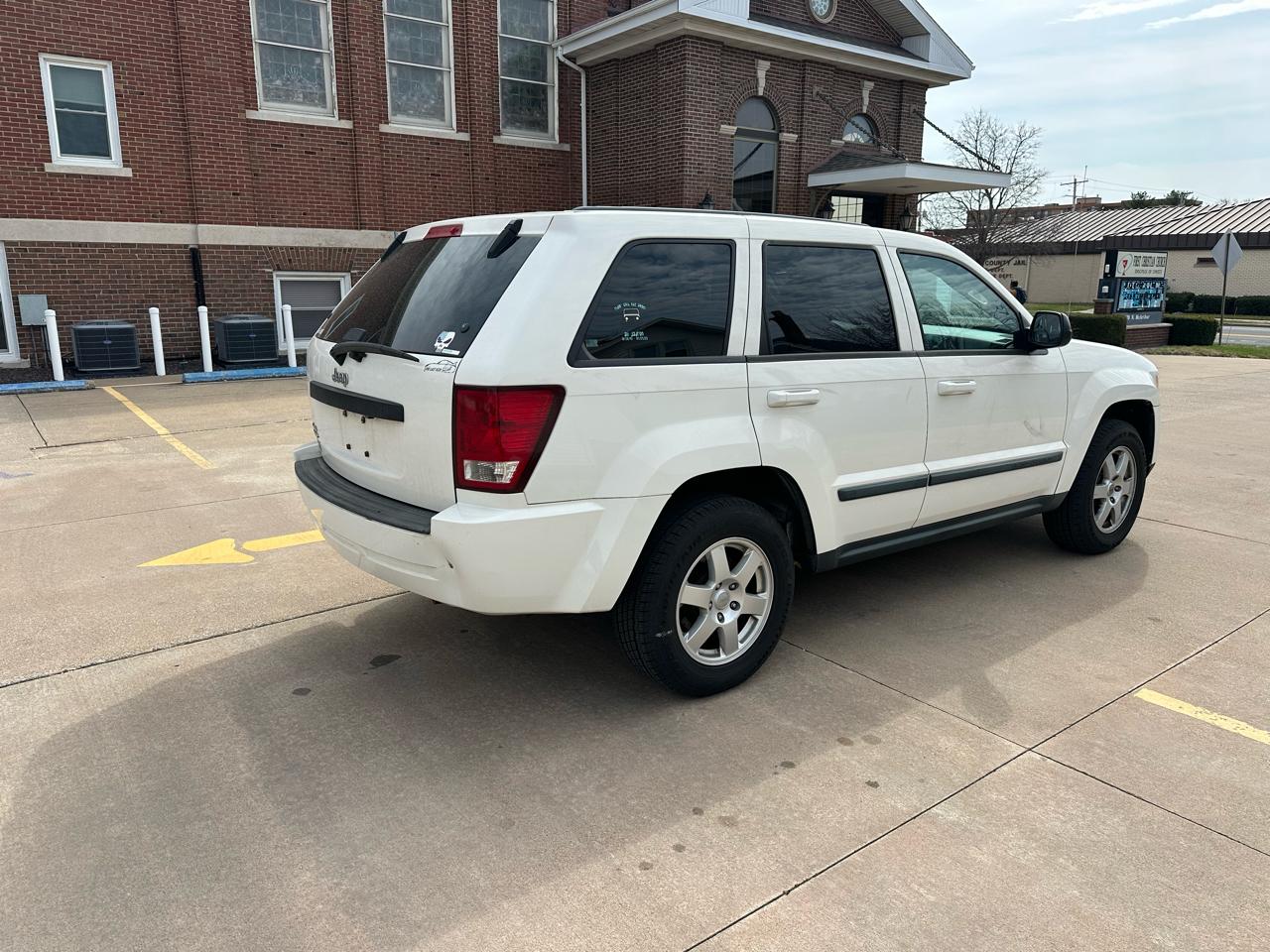 Jeep Grand Cherokee Laredo 4WD 2008
