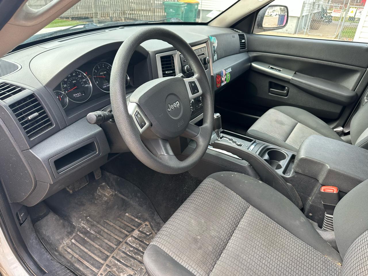 Jeep Grand Cherokee Laredo 4WD 2008