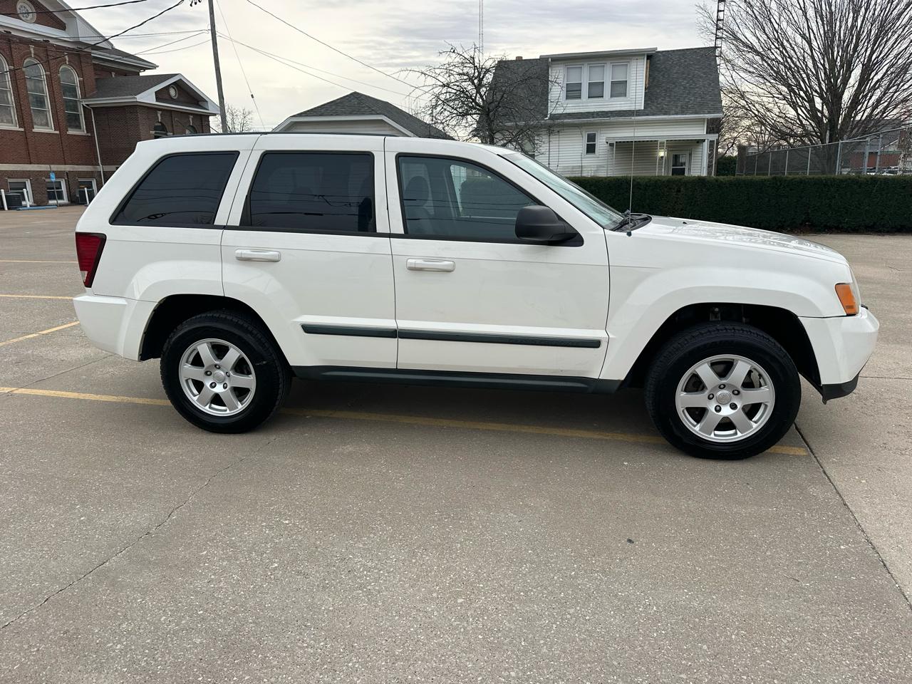 Jeep Grand Cherokee Laredo 4WD 2008