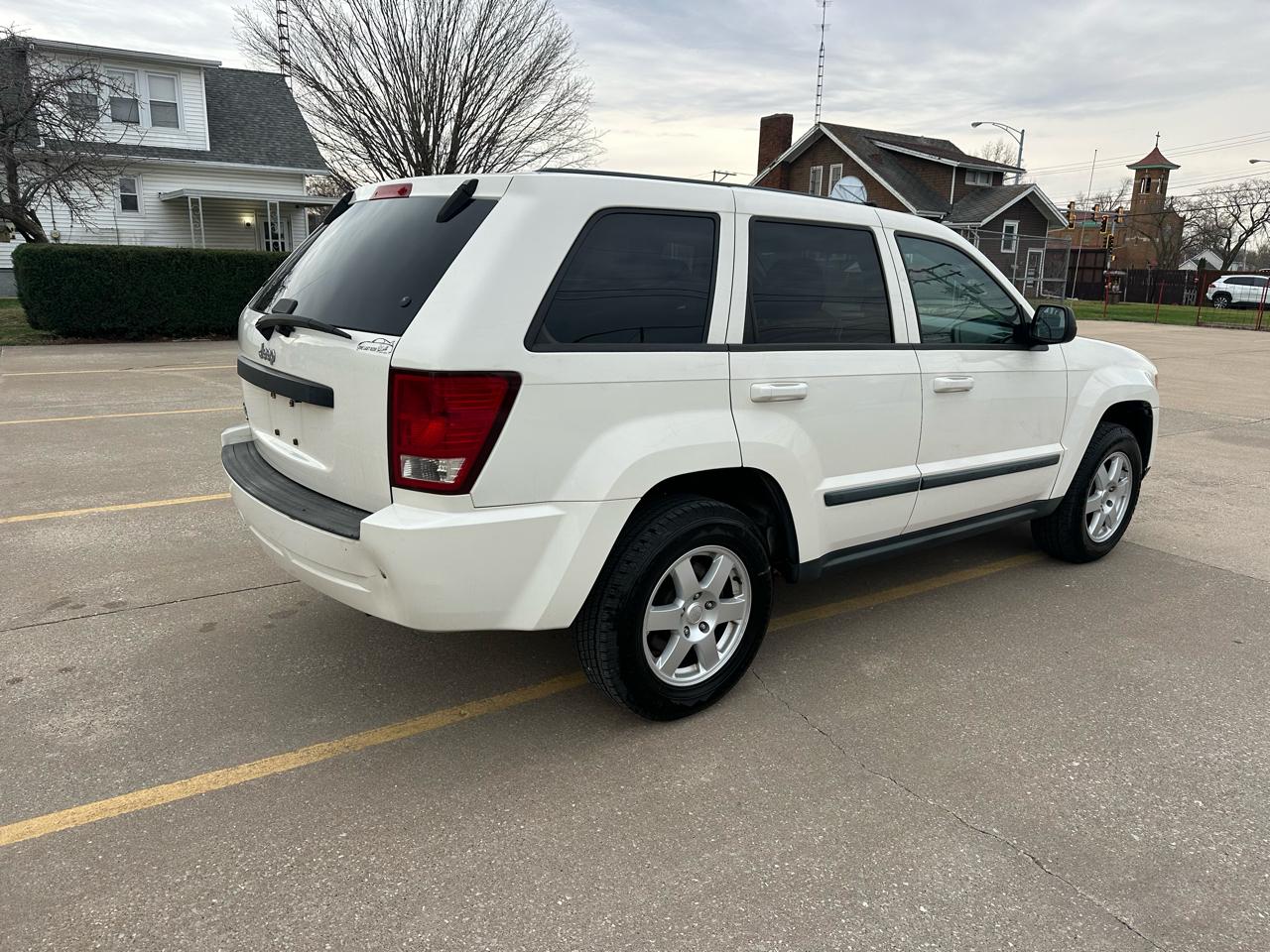 Jeep Grand Cherokee Laredo 4WD 2008