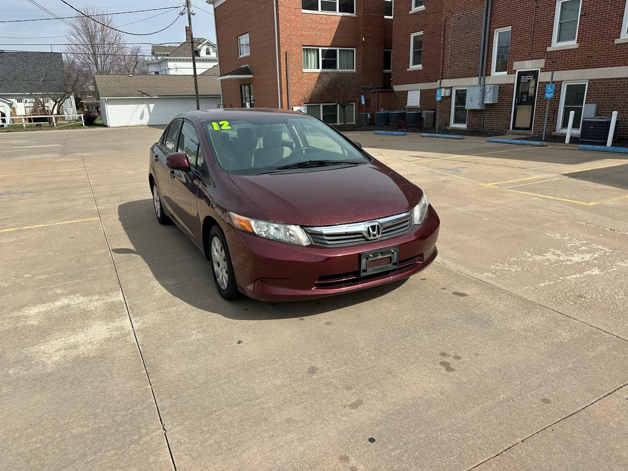 Honda Civic LX Sedan 5-Speed AT 2012