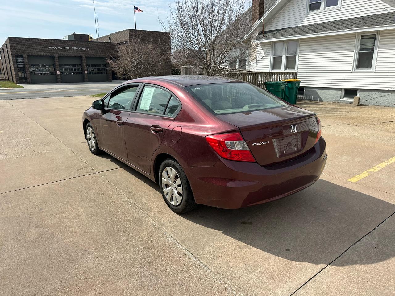 Honda Civic LX Sedan 5-Speed AT 2012