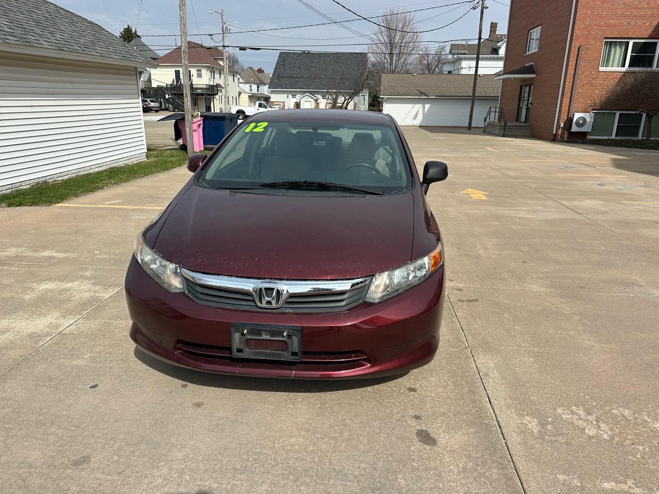 Honda Civic LX Sedan 5-Speed AT 2012