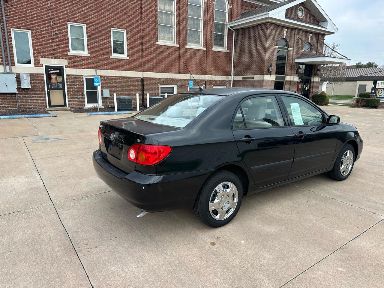 Toyota Corolla CE 2003