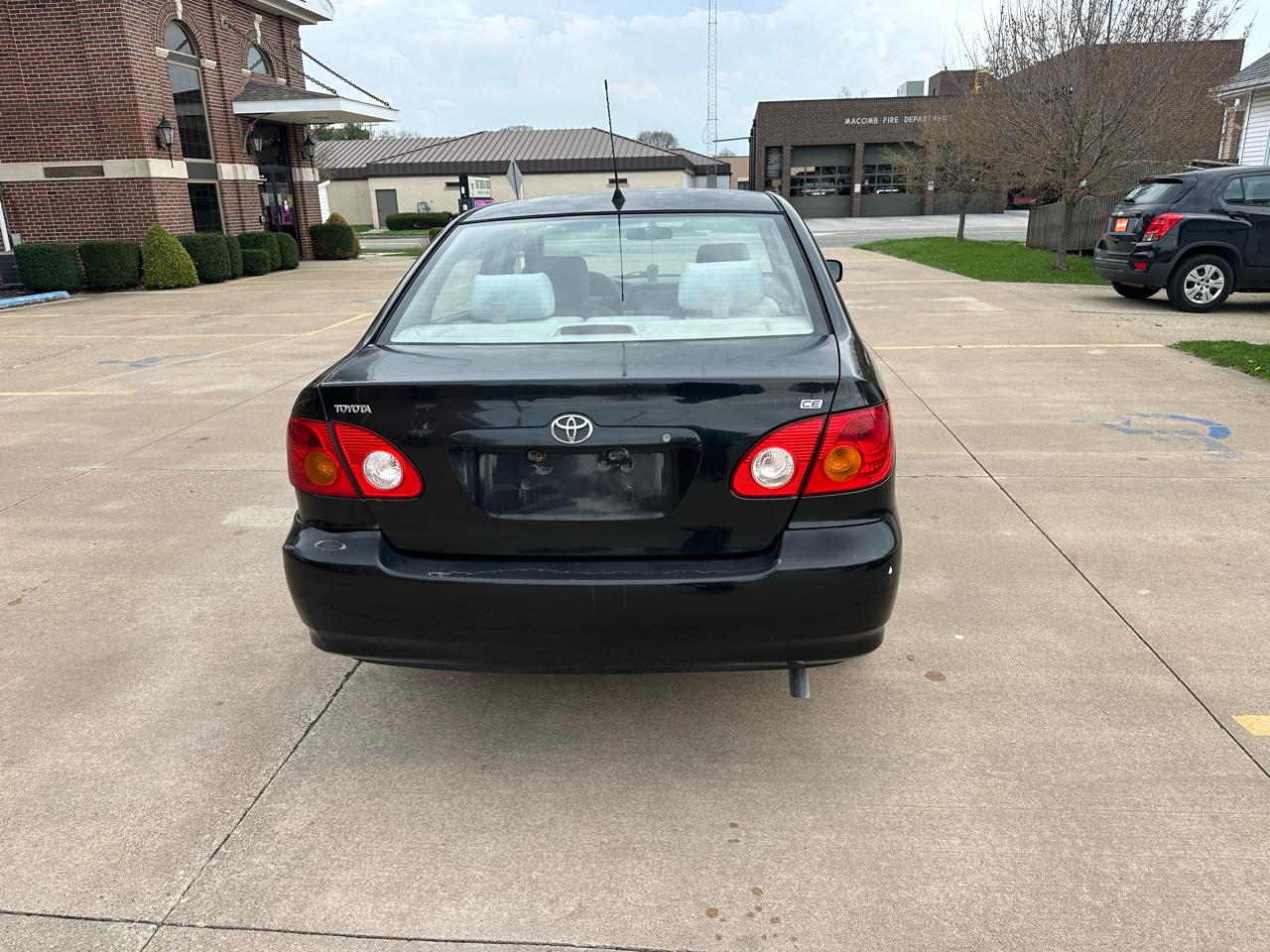 Toyota Corolla CE 2003