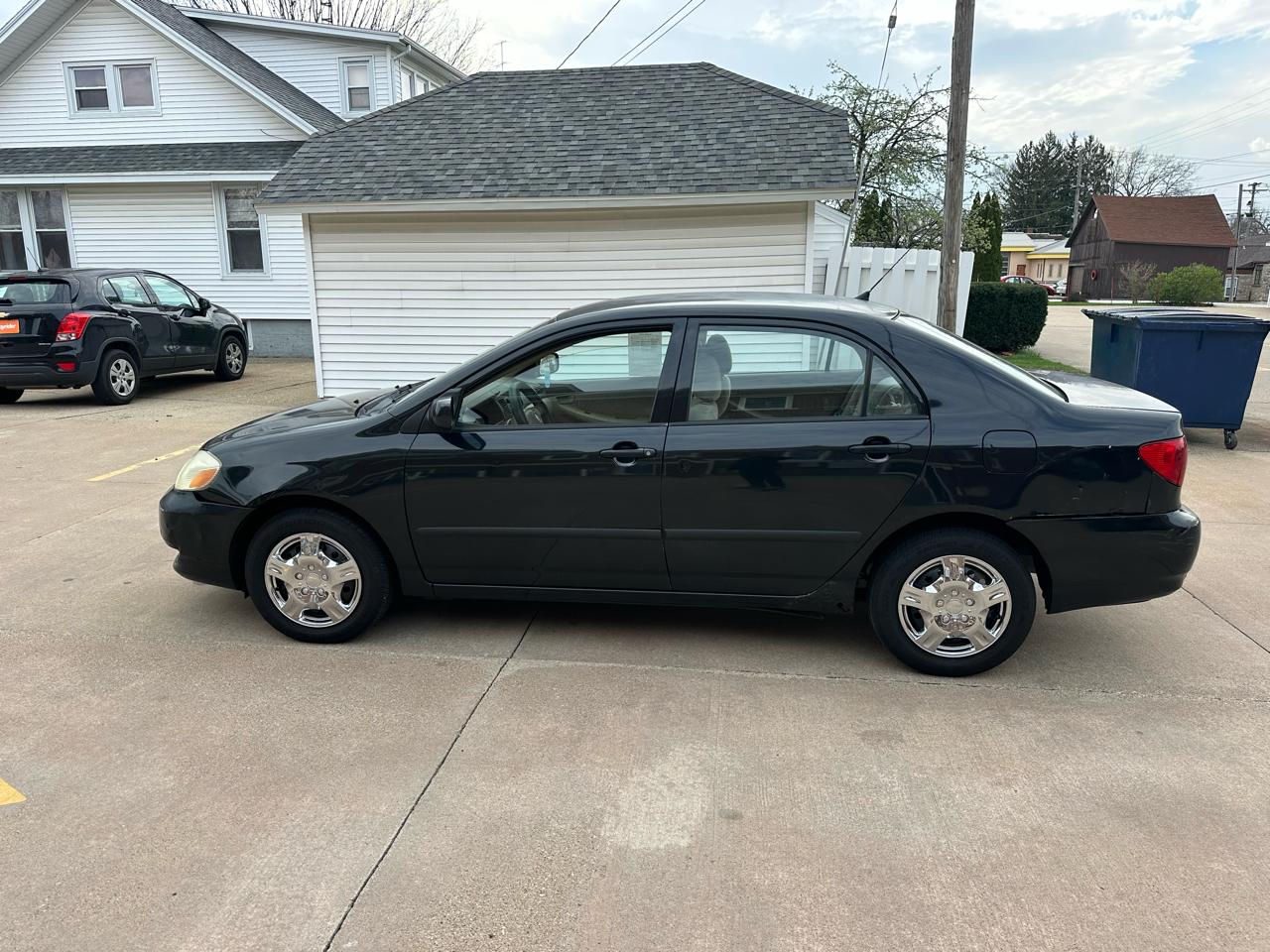 Toyota Corolla CE 2003