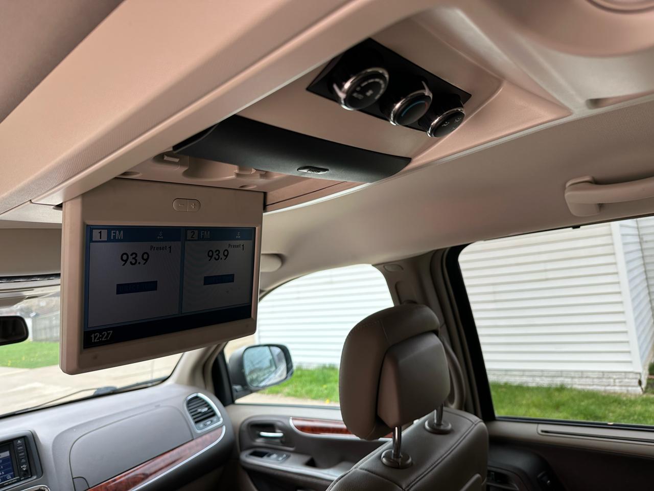 Chrysler Town & Country Touring-L 2012