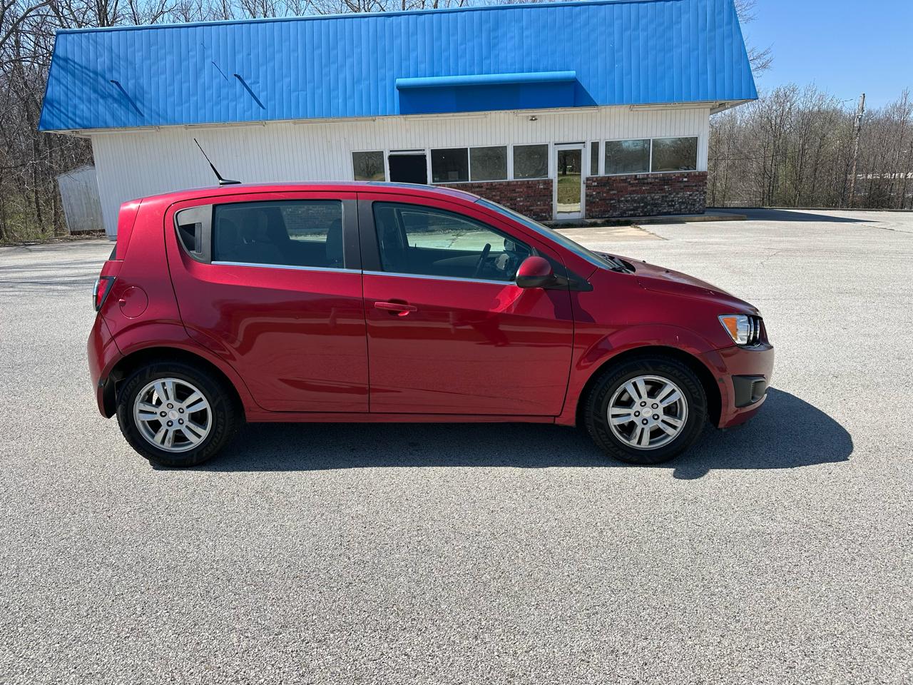 Chevrolet Sonic LT Auto 5-Door 2014