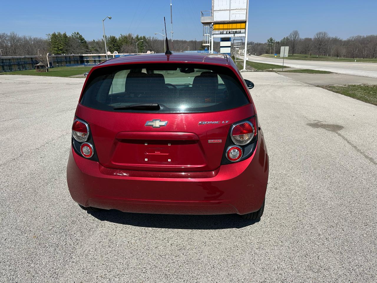 Chevrolet Sonic LT Auto 5-Door 2014