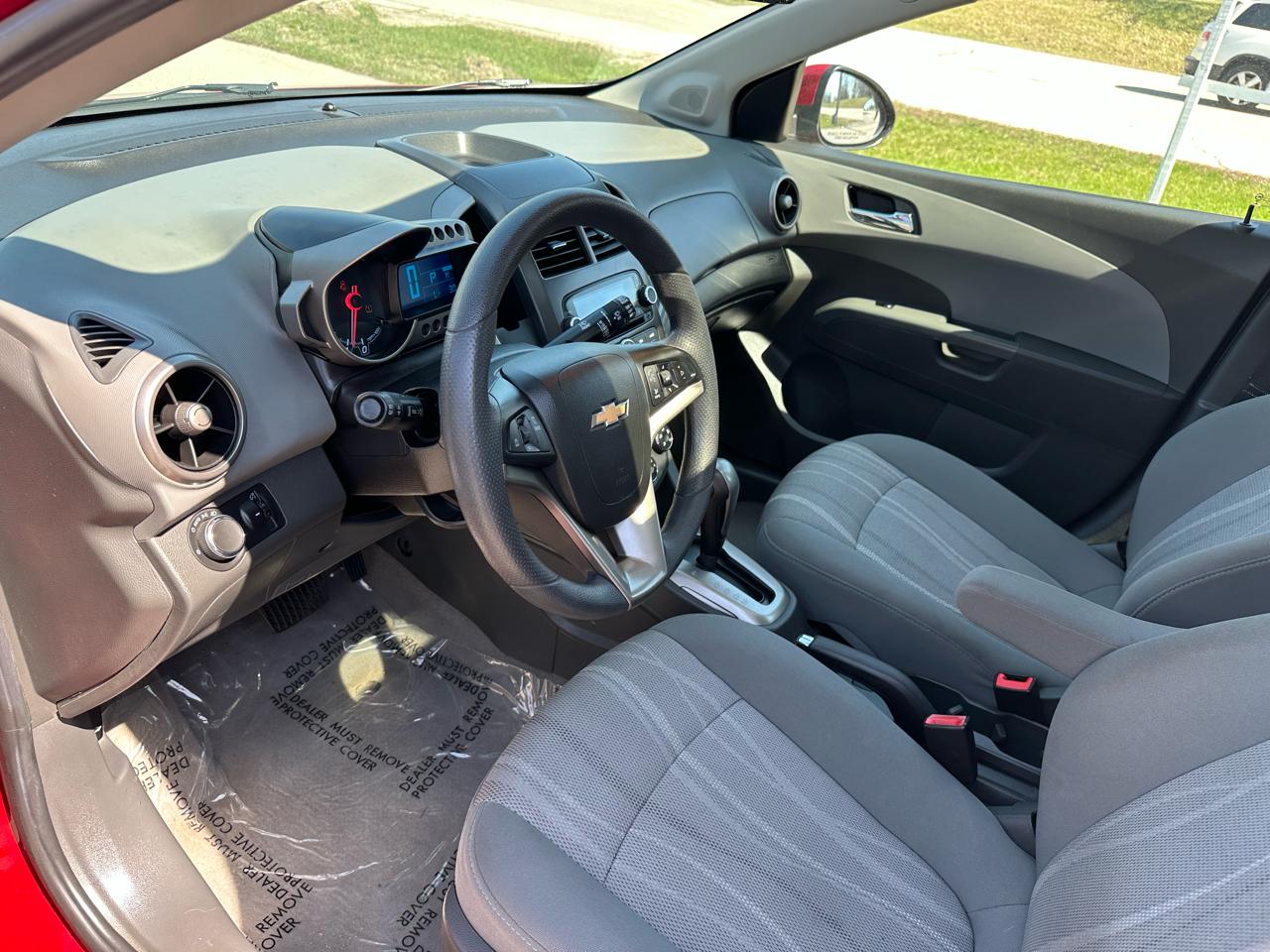 Chevrolet Sonic LT Auto 5-Door 2014