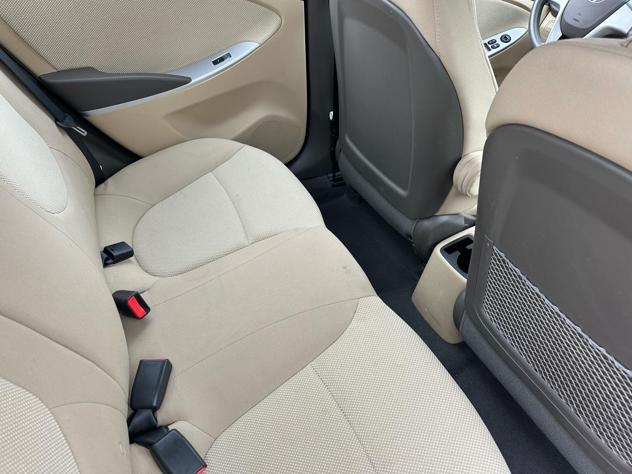 Hyundai Accent GLS 4-Door 2014