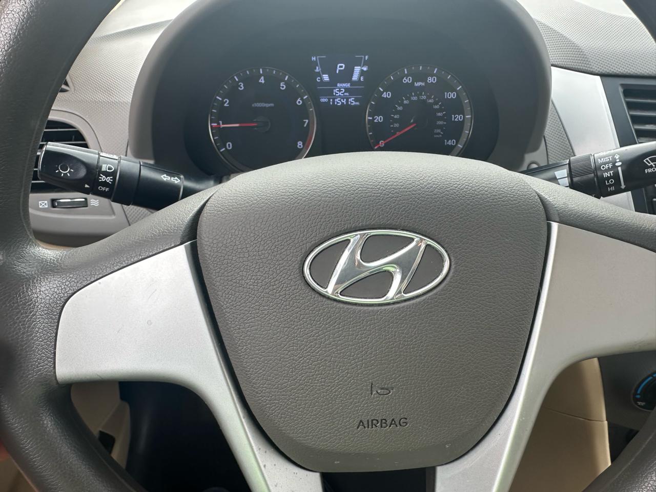 Hyundai Accent GLS 4-Door 2014