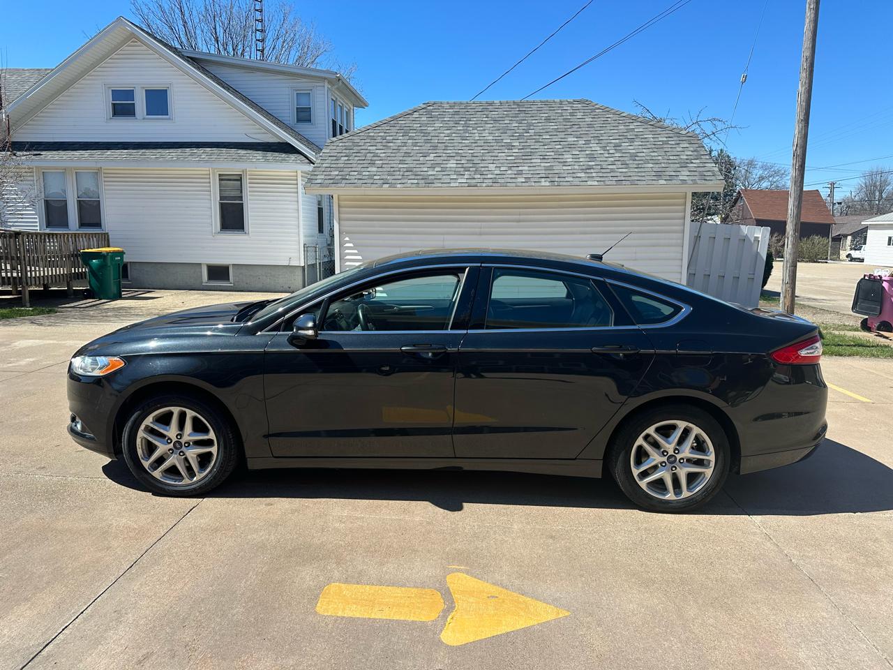 Ford Fusion SE 2015