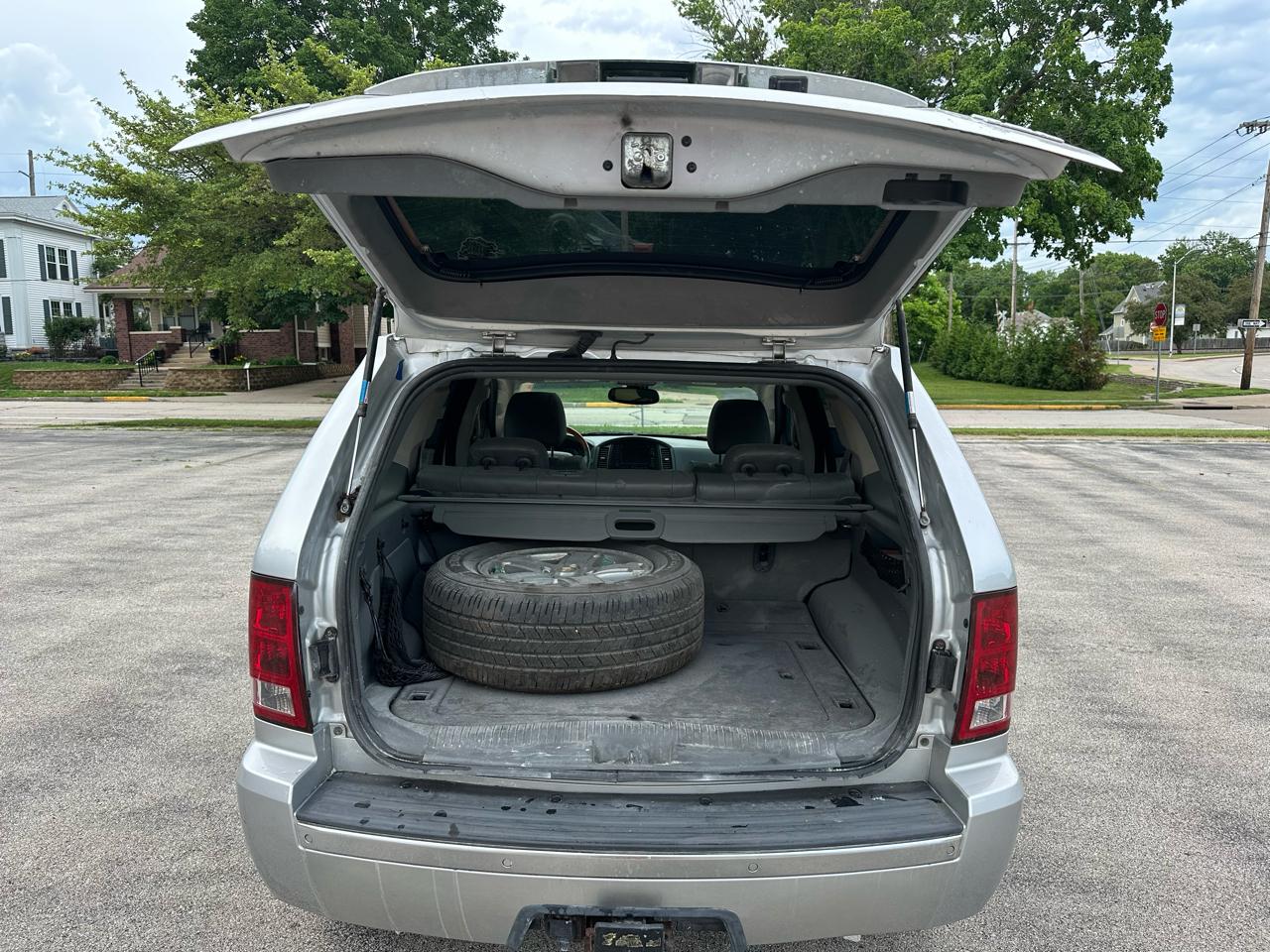 Jeep Grand Cherokee Overland 4WD 2006