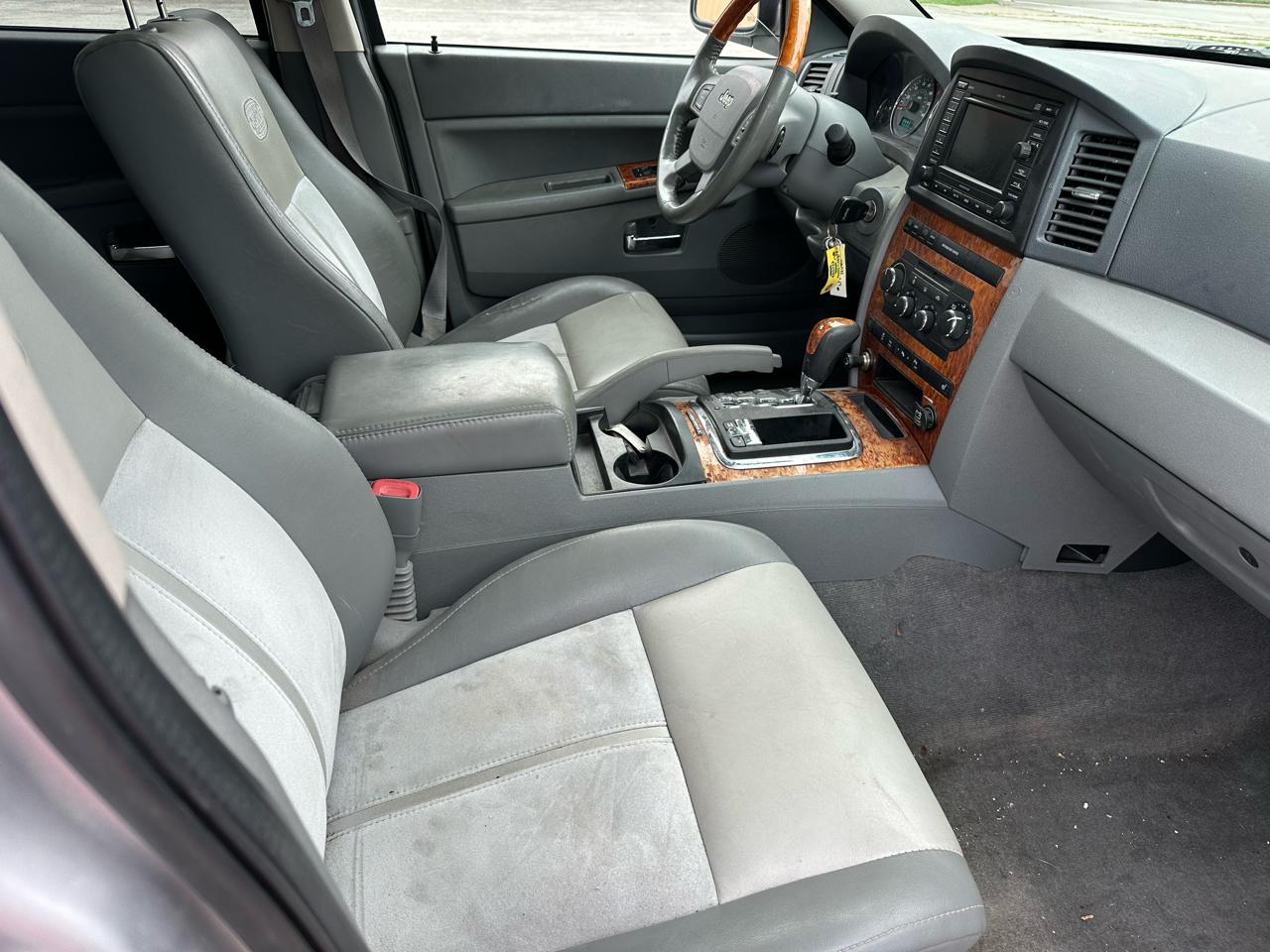 Jeep Grand Cherokee Overland 4WD 2006