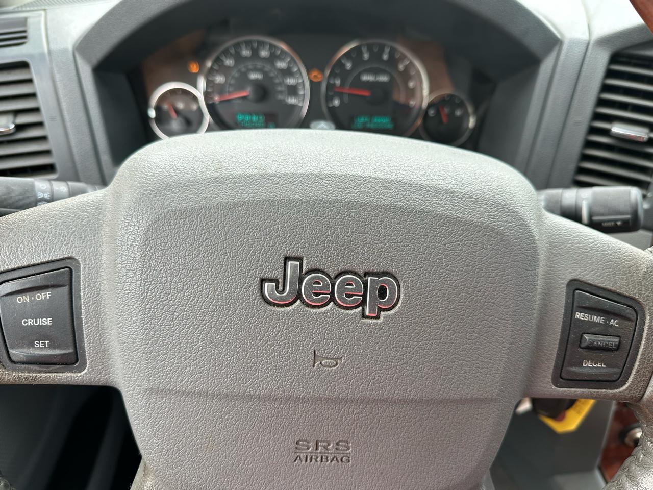 Jeep Grand Cherokee Overland 4WD 2006
