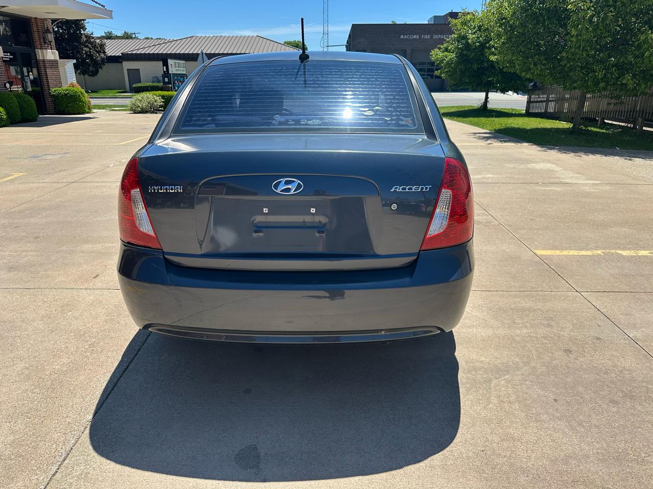 2010 Hyundai Accent GLS - Photo 6