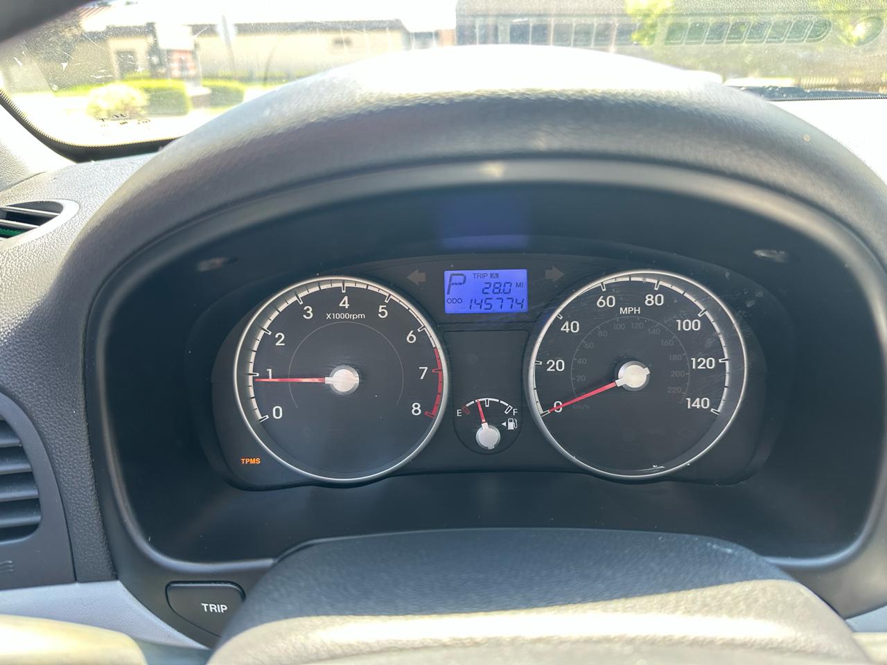 2010 Hyundai Accent GLS - Photo 18
