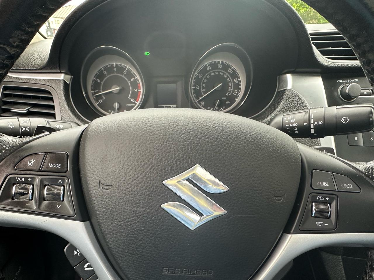 Suzuki Kizashi Sport SLS AWD 2011