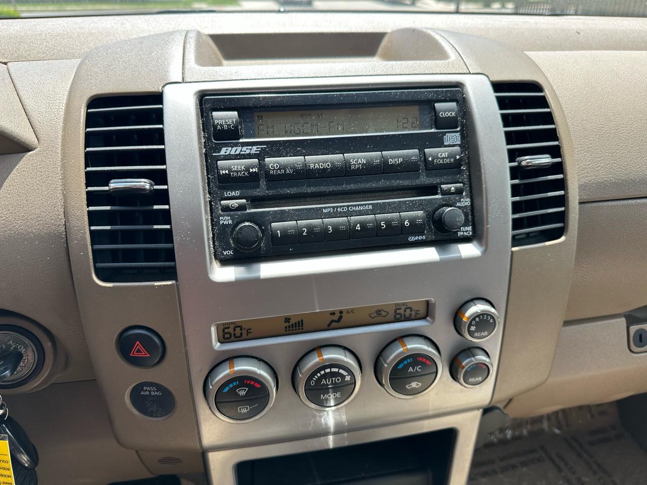 Nissan Pathfinder LE 4WD 2006