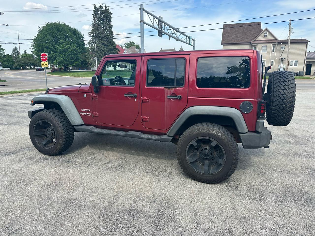 Jeep Wrangler Unlimited Sport 4WD 2011