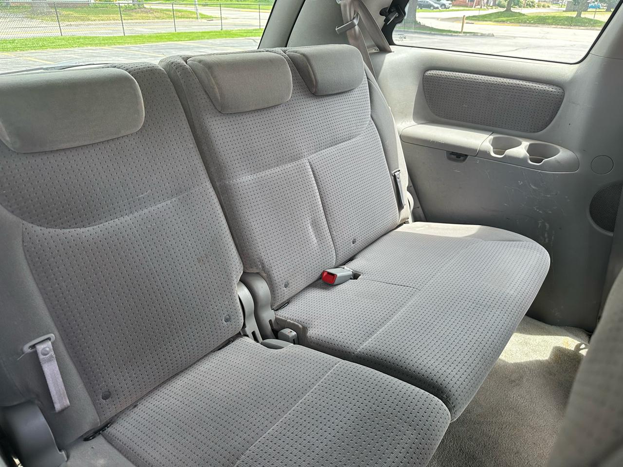 Toyota Sienna LE 7-Passenger 2006