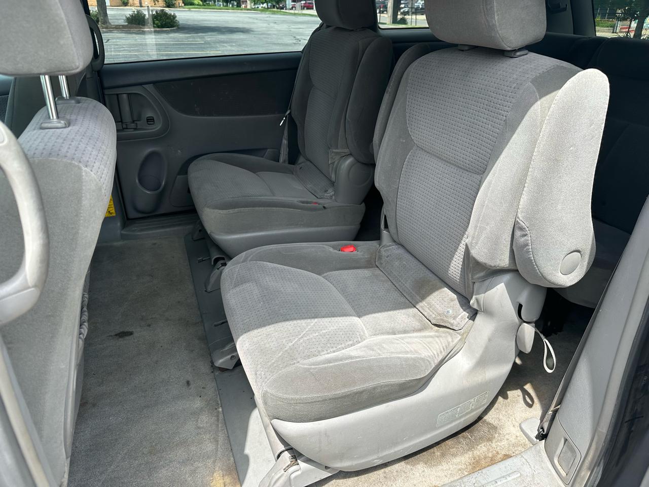 Toyota Sienna LE 7-Passenger 2006