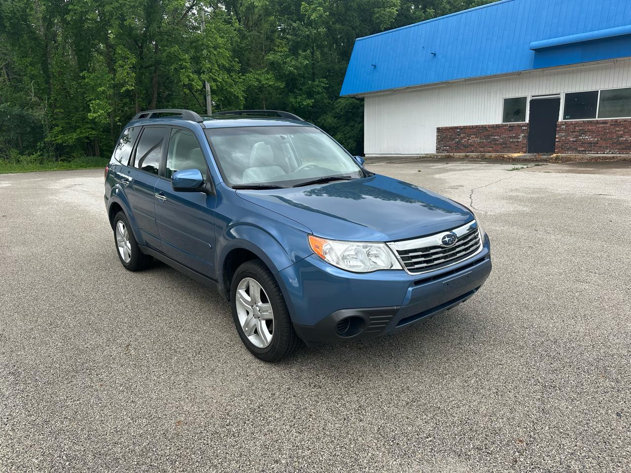 Subaru Forester 2.5X Premium 2010