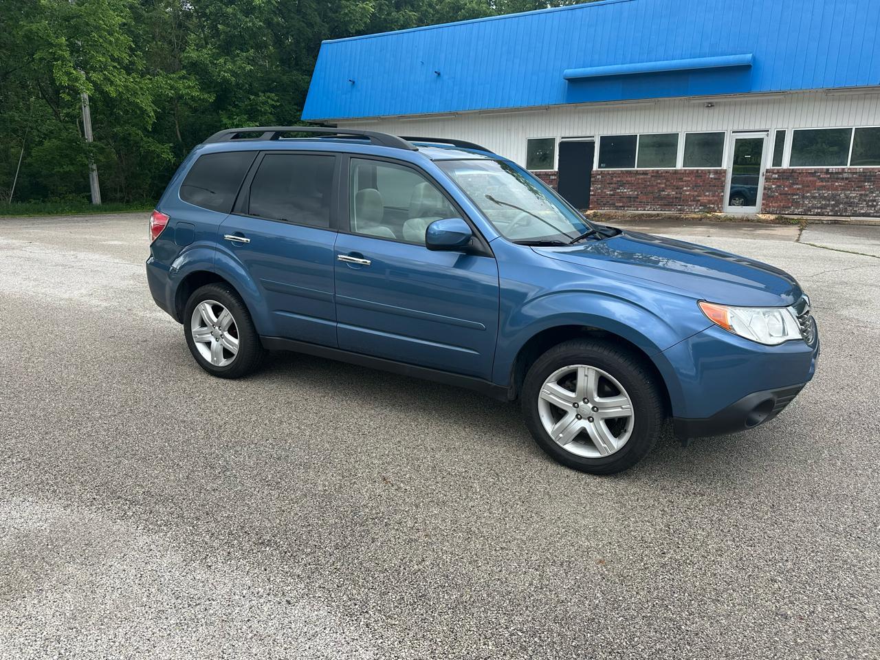 Subaru Forester 2.5X Premium 2010