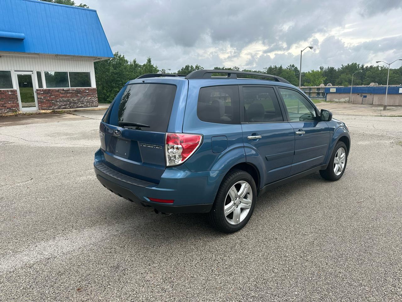 Subaru Forester 2.5X Premium 2010