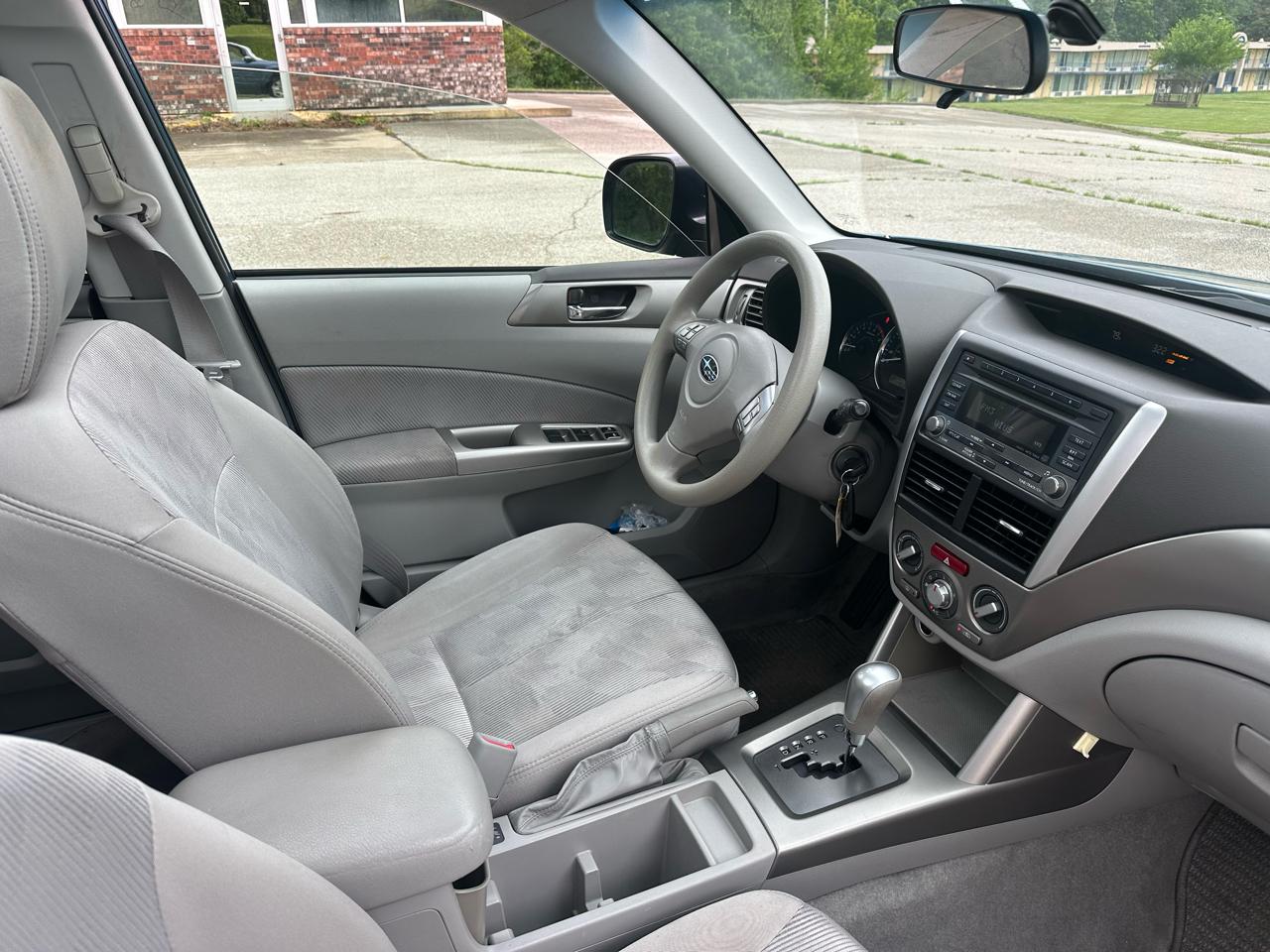 Subaru Forester 2.5X Premium 2010