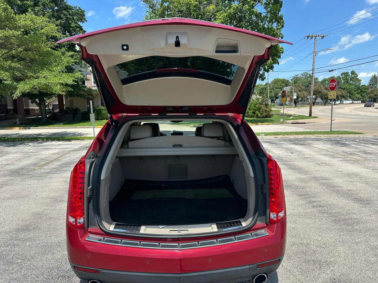 Cadillac SRX FWD 4dr Performance Collection 2010