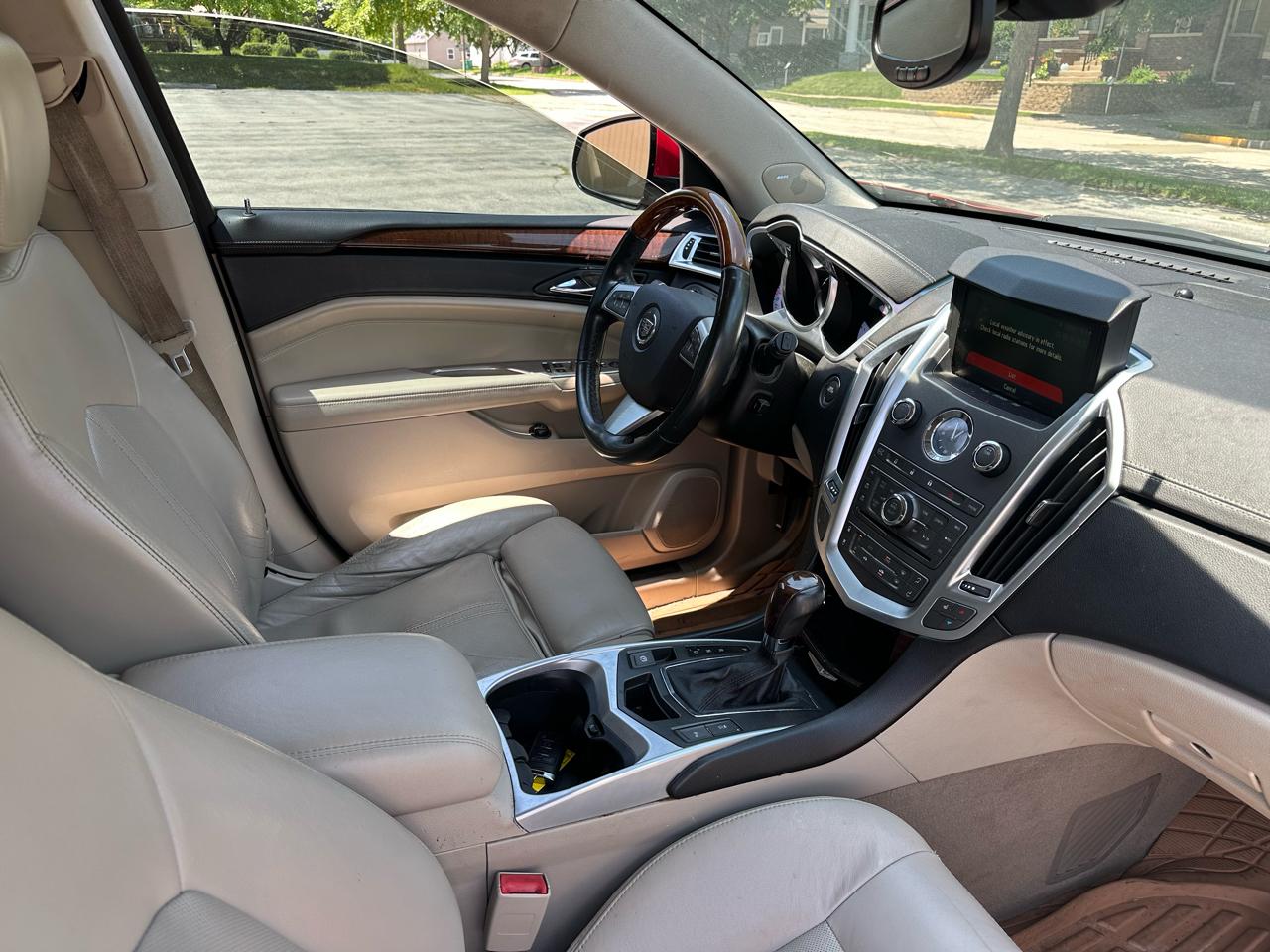 Cadillac SRX FWD 4dr Performance Collection 2010