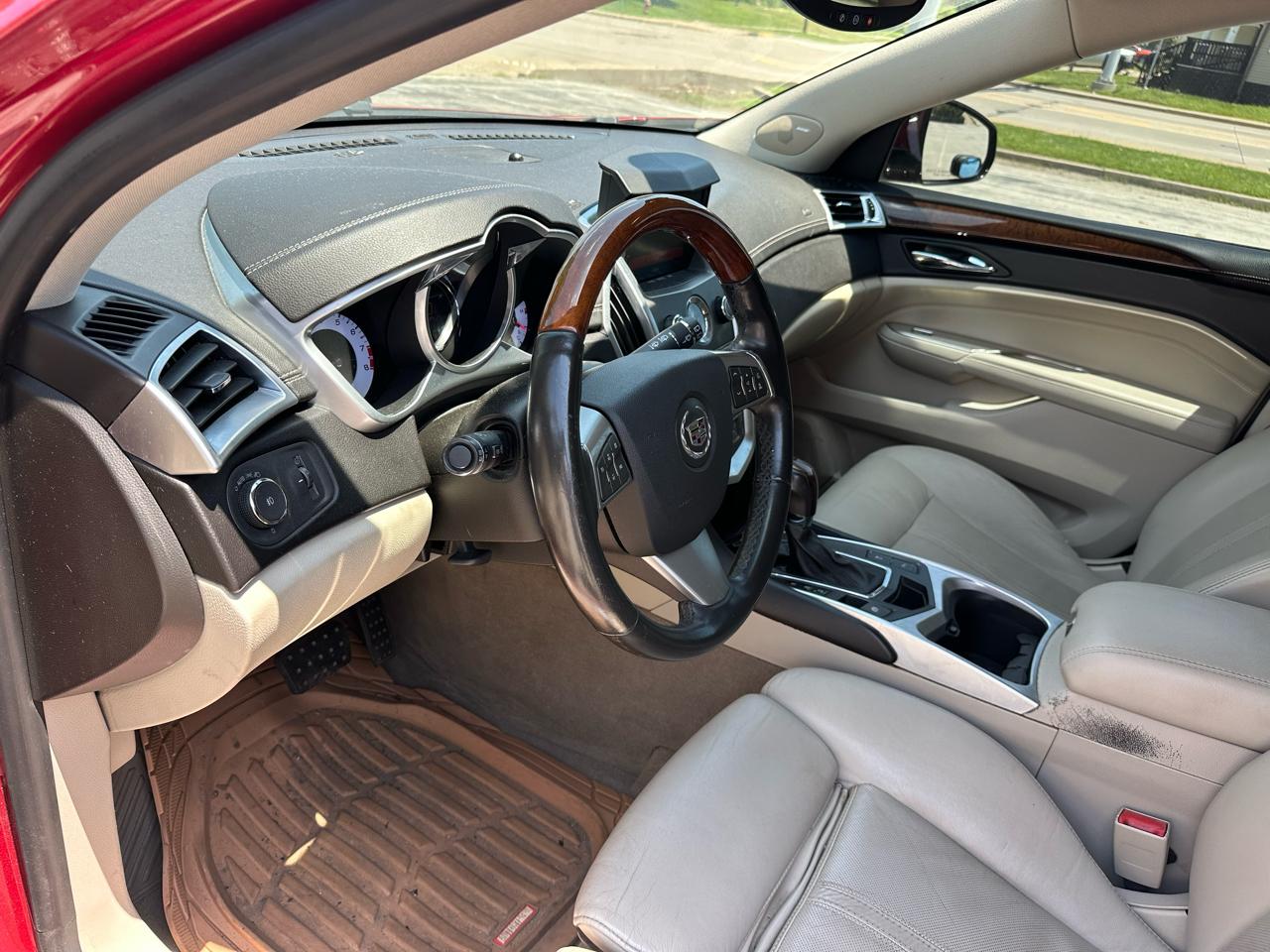 Cadillac SRX FWD 4dr Performance Collection 2010