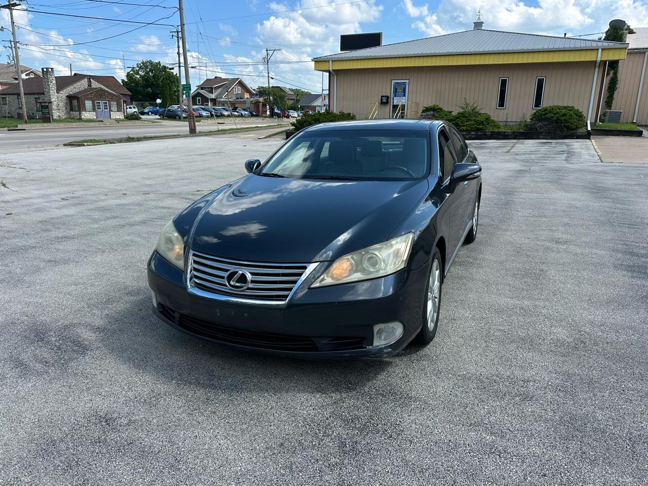 Lexus ES 350 Sedan 2011