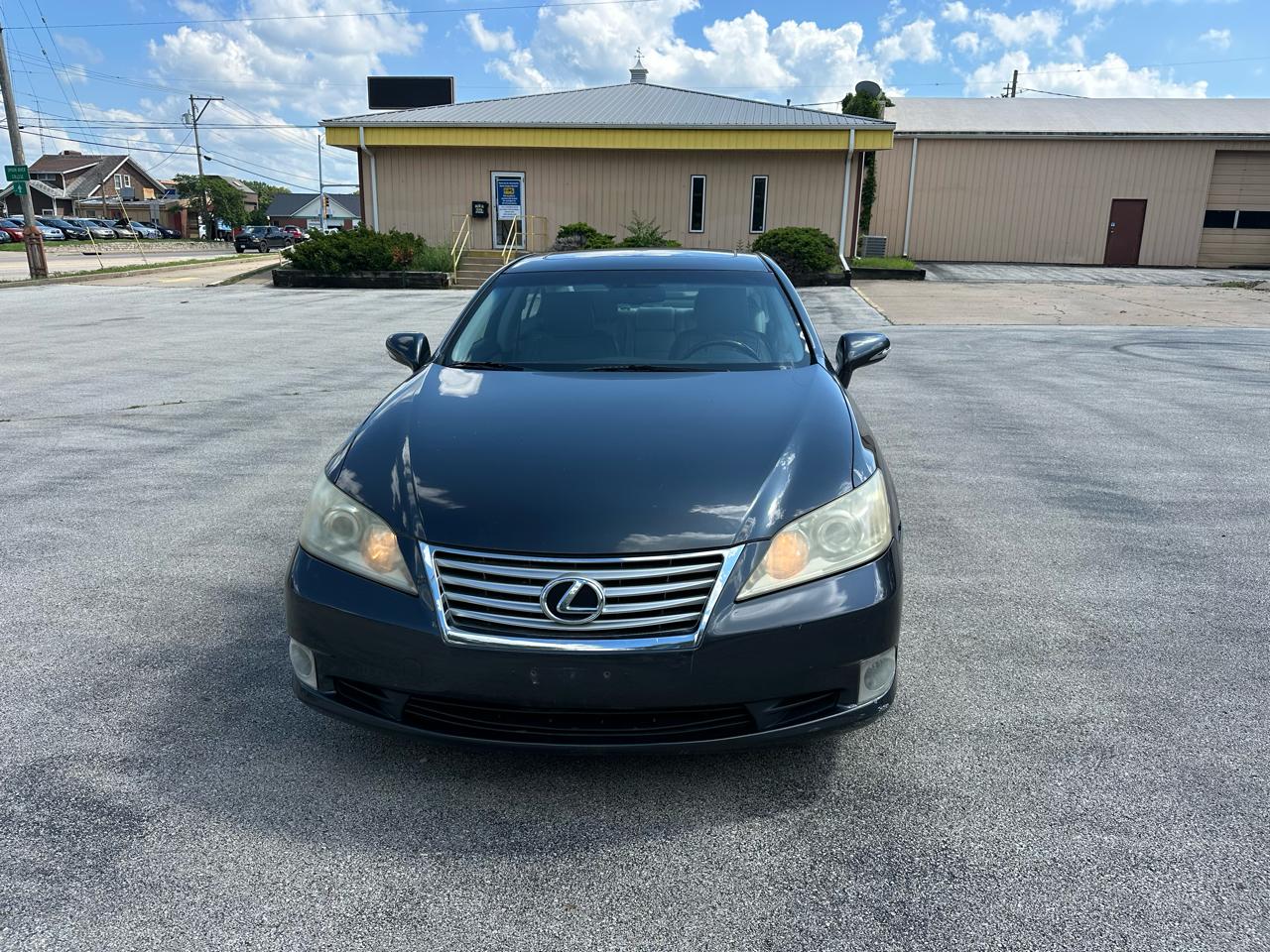 Lexus ES 350 Sedan 2011