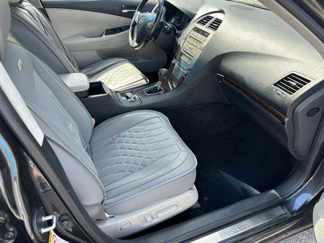 Lexus ES 350 Sedan 2011