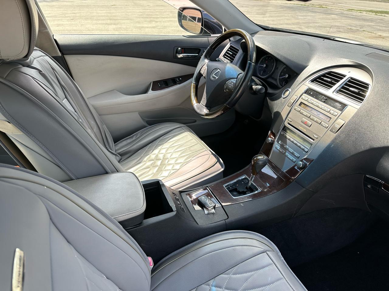 Lexus ES 350 Sedan 2011