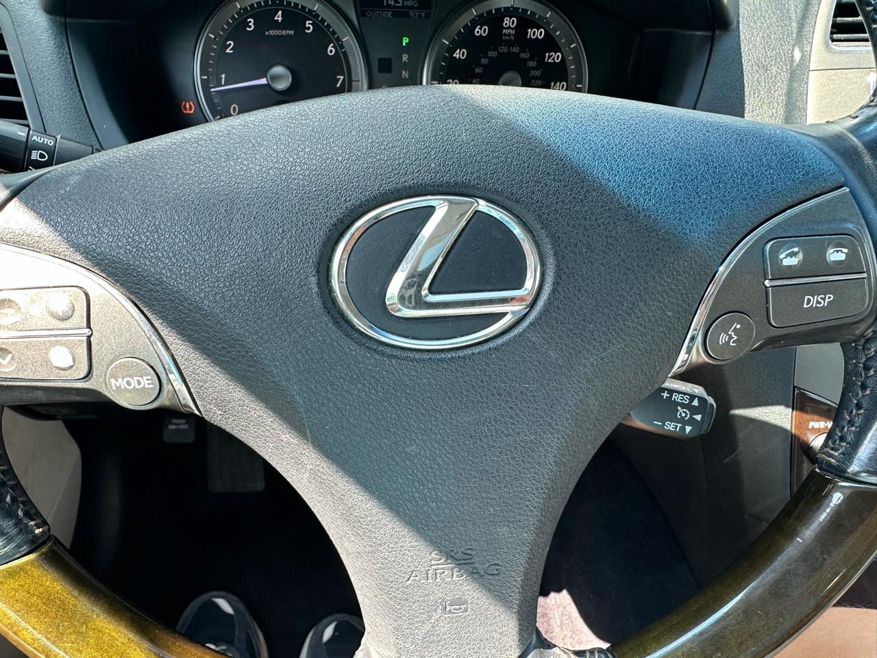 Lexus ES 350 Sedan 2011